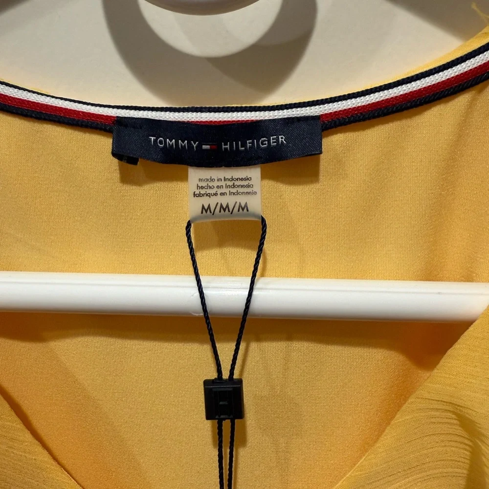 NWT - Tommy Hilfiger Women’s Blouse - Picture 4 of 6